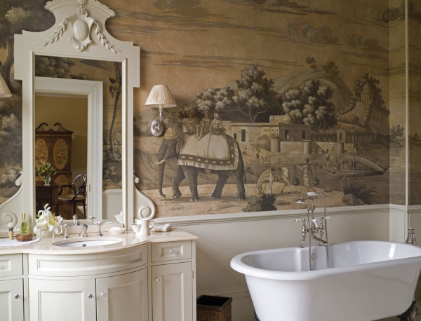 обои degournay в интерьере ванной комнаты